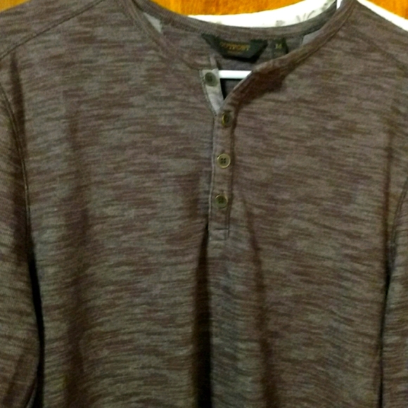 Patched long sleeve - Picture 2 of 3